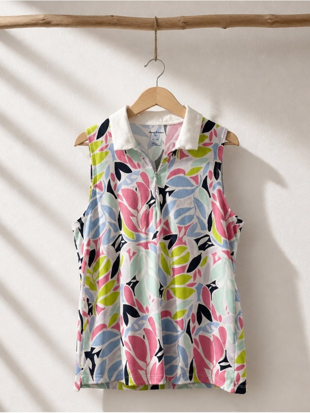 Tommy Bahama Sleeveless Collared  Print Top - Multicolor